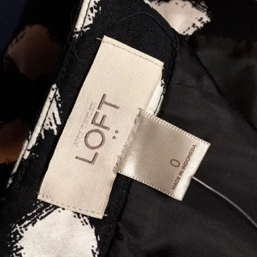 Loft Black w white dots skirt size 0